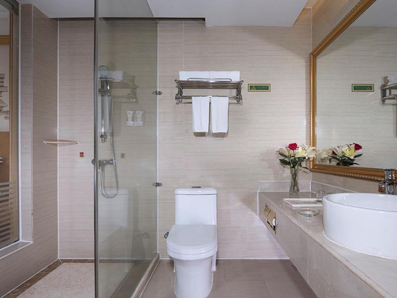 Vienna Classic Hotel Ganzhou Meilin Екстер'єр фото